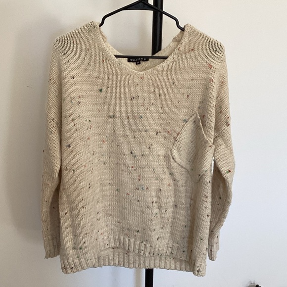 William B Sweaters - Willow & Root Cream Speckled V-Neck Sweater